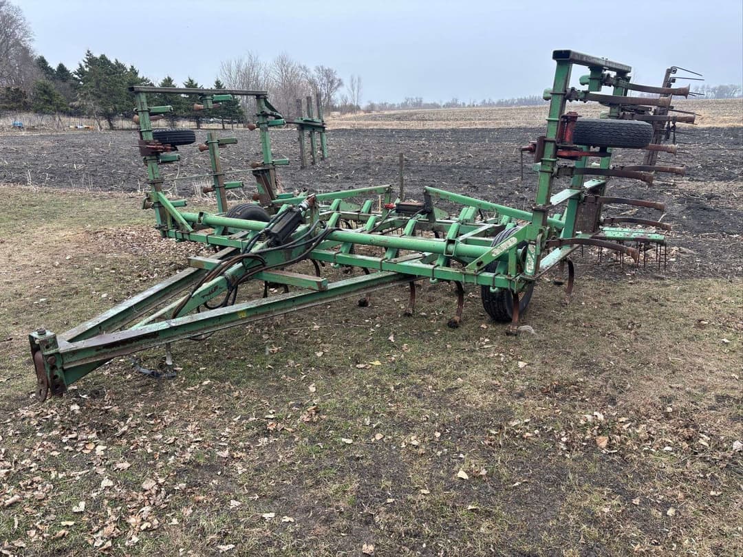 Image of John Deere 1000 Image 0