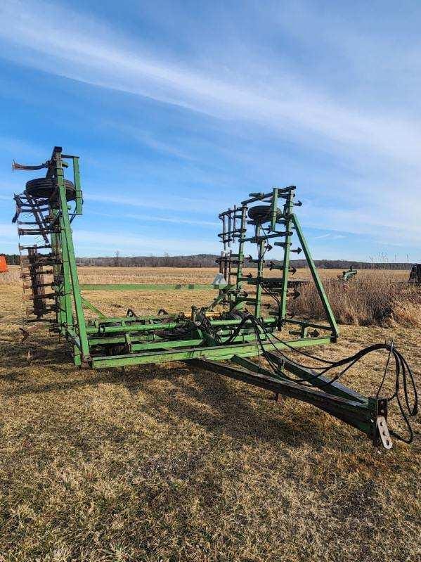 Main image John Deere 1000