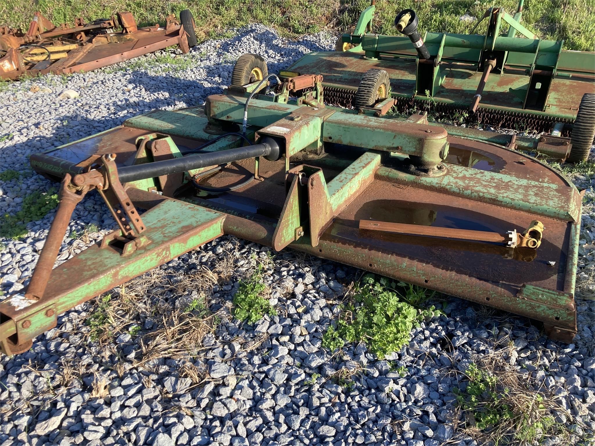 John Deere 1008 Equipment Image0