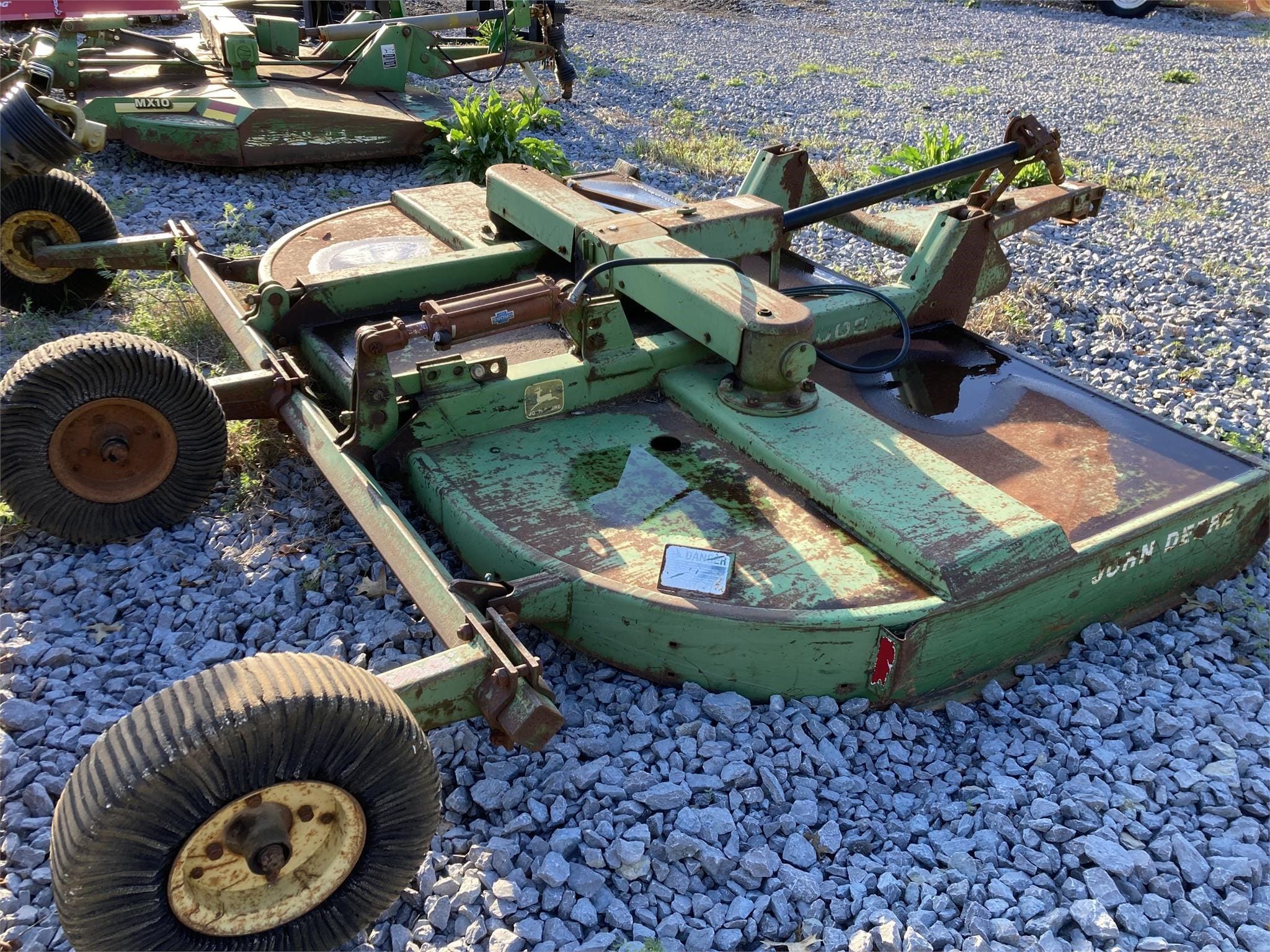 John Deere 1008 Equipment Image0
