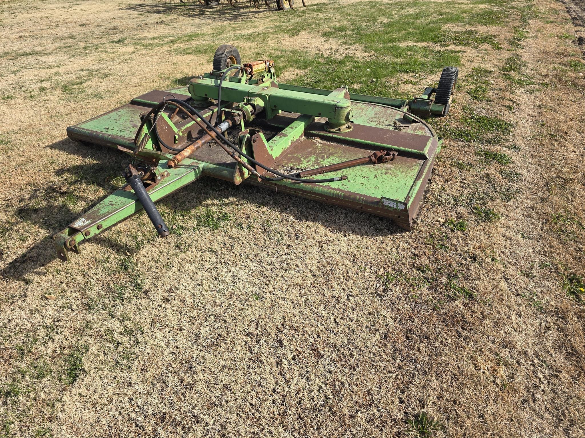 John Deere 1008 Equipment Image0