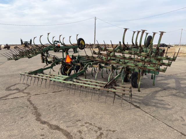 Image of John Deere 1010 equipment image 2