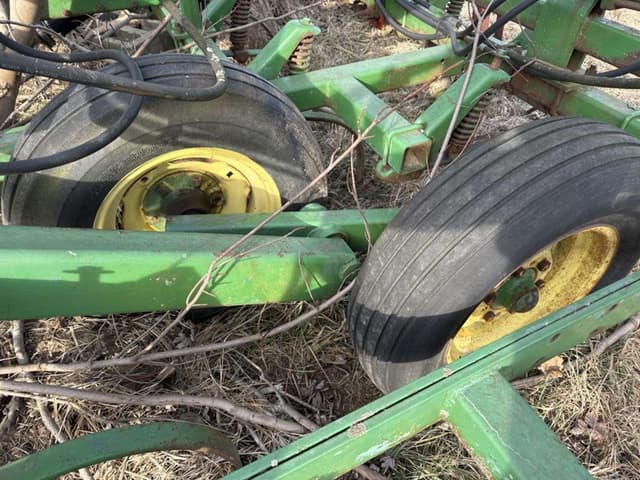 Image of John Deere 1010 equipment image 2