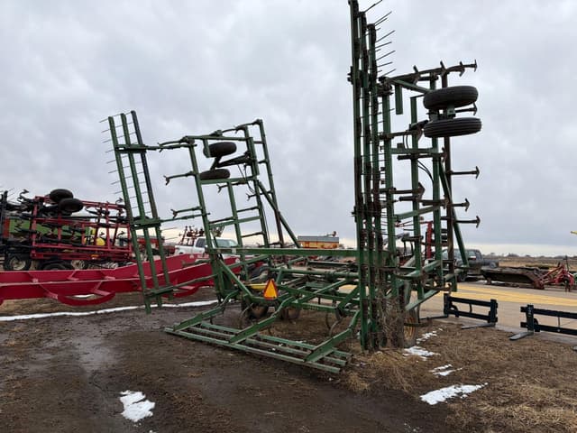 Image of John Deere 1010 equipment image 2