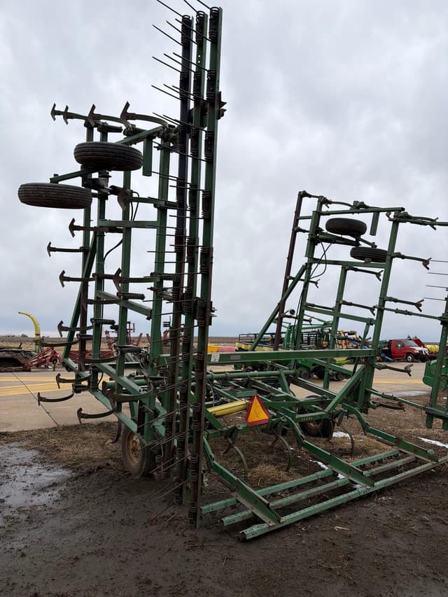 Image of John Deere 1010 equipment image 4