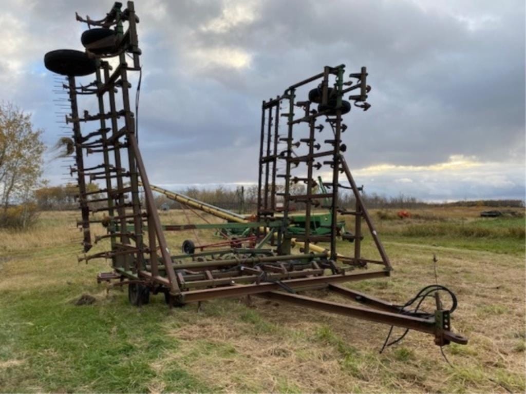 John Deere 1010 Equipment Image0