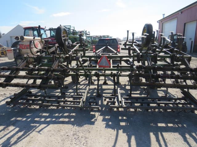 Image of John Deere 1010 equipment image 4