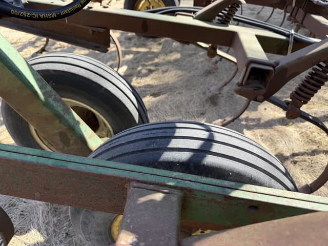 Image of John Deere 1010 equipment image 2