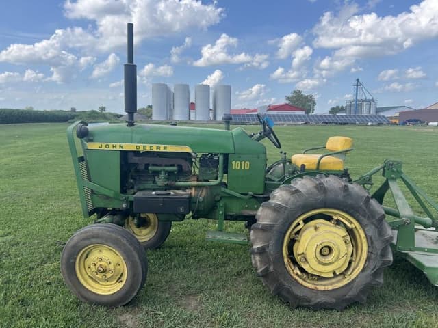 Image of John Deere 1010 equipment image 1