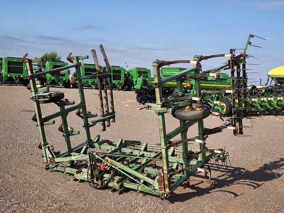 Image of John Deere 1010 Primary image