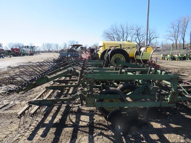 Image of John Deere 1010 equipment image 2