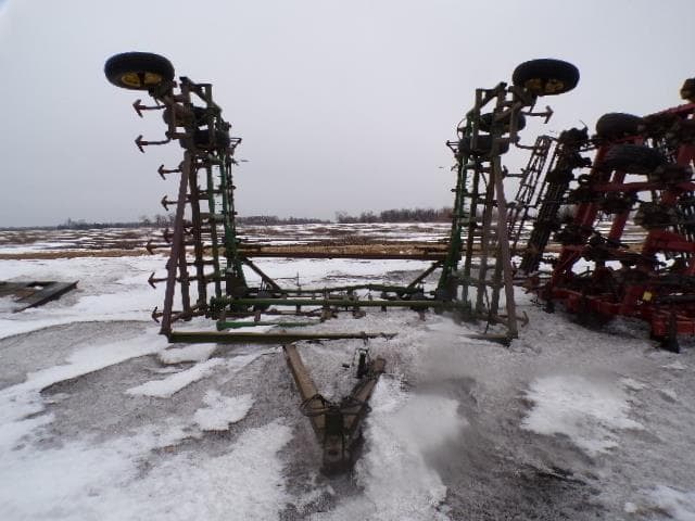 Image of John Deere 1010 equipment image 1