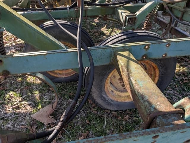 Image of John Deere 1010 equipment image 4