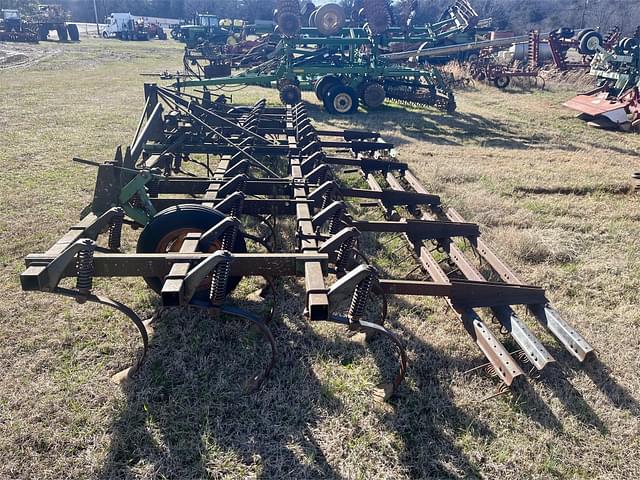 Image of John Deere 1010 equipment image 2