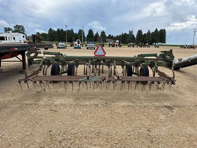 Image of John Deere 1010 equipment image 4