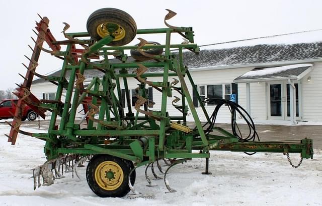 Image of John Deere 1010 equipment image 4