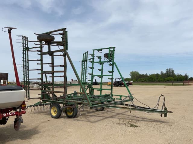 Image of John Deere 1010 equipment image 4