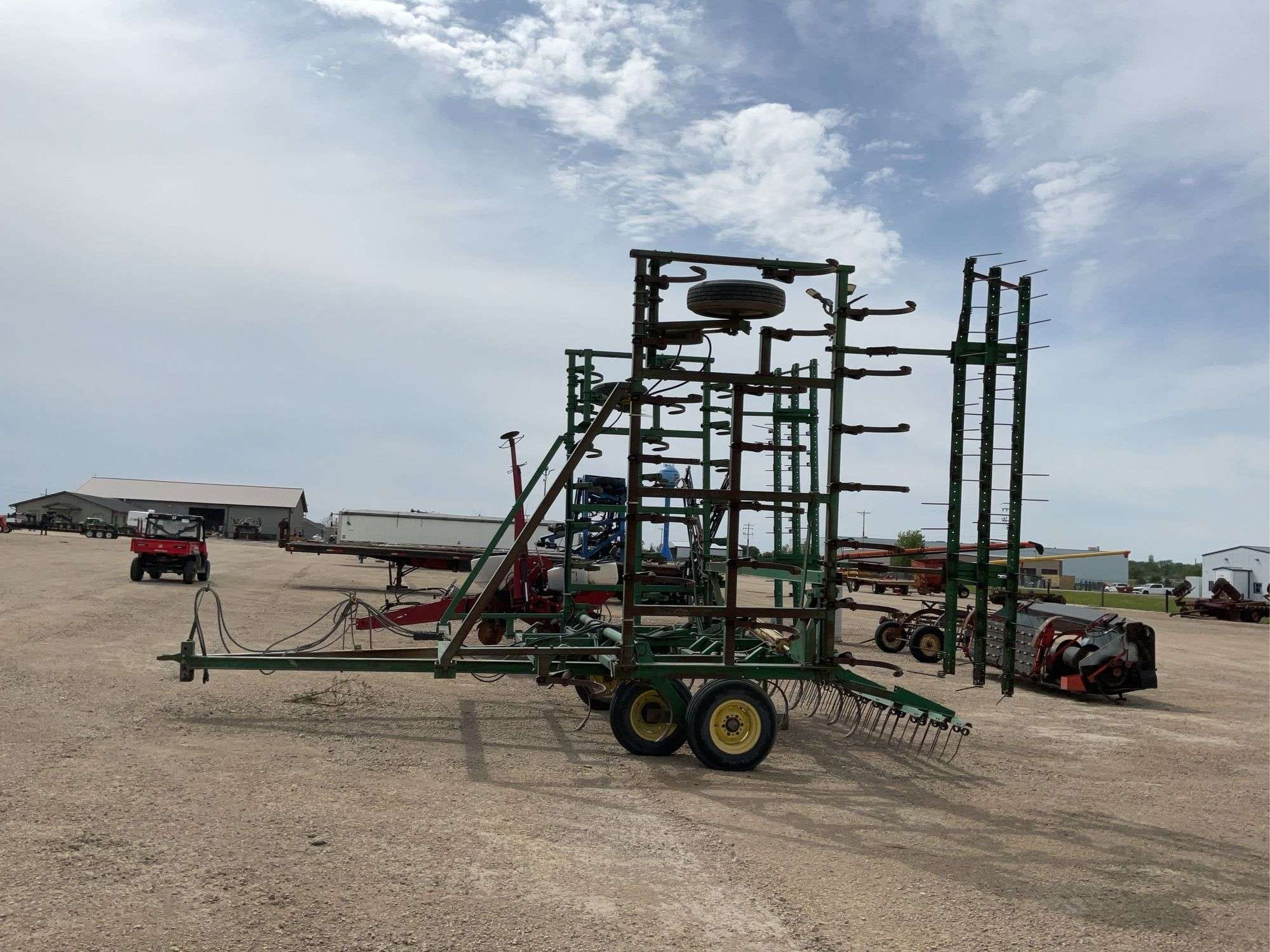 John Deere 1010 Equipment Image0