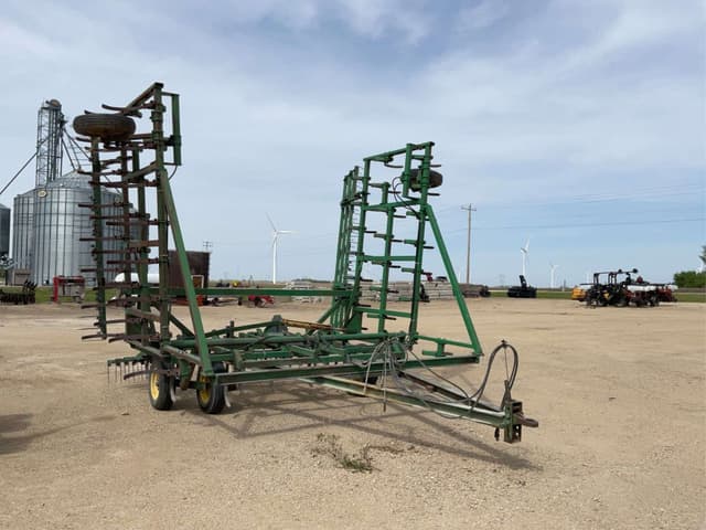 Image of John Deere 1010 equipment image 3
