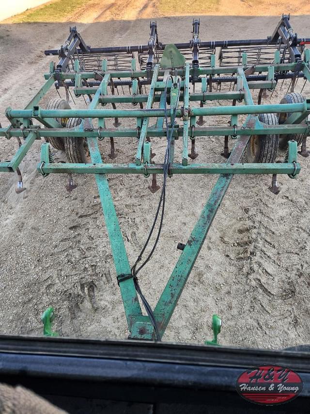 Image of John Deere 1010 equipment image 2