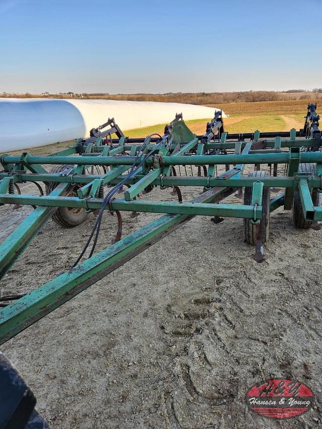 Image of John Deere 1010 equipment image 4