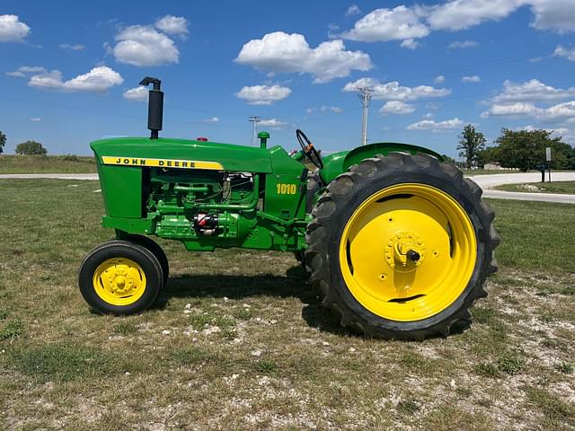 Image of John Deere 1010 equipment image 1