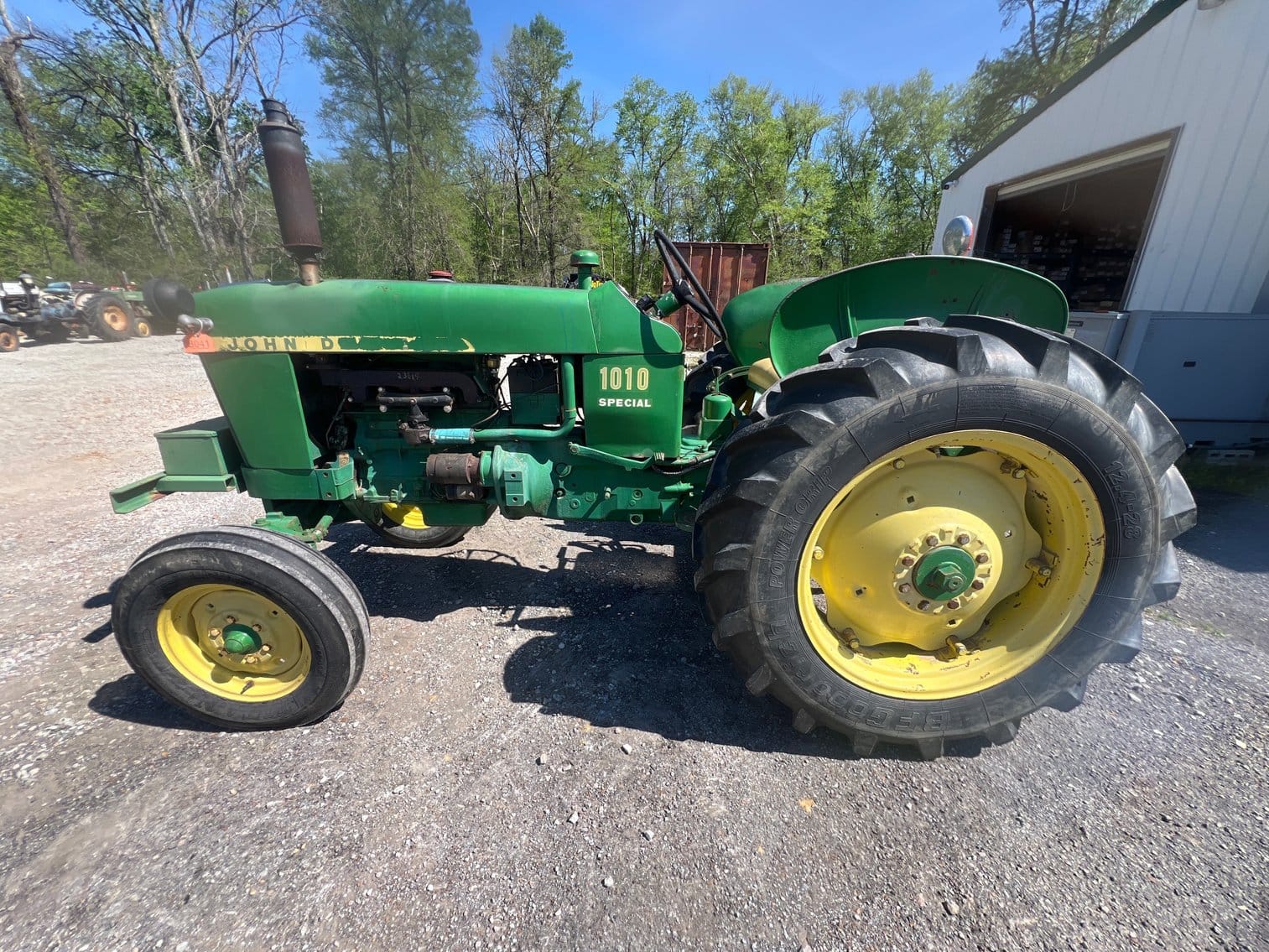 John Deere 1010 Equipment Image0