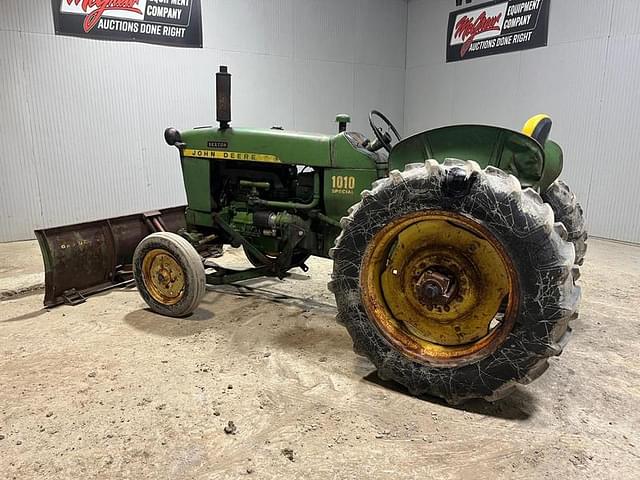 Image of John Deere 1010 equipment image 2
