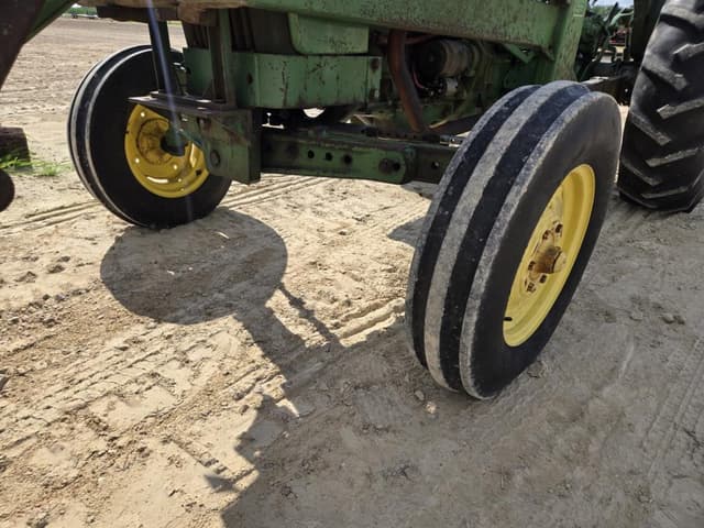Image of John Deere 1010 equipment image 3