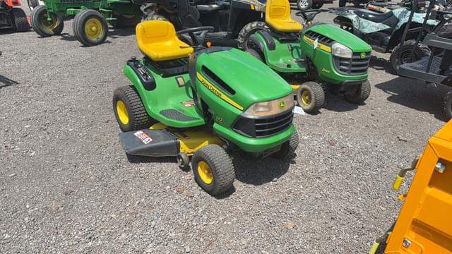 Image of John Deere 102 equipment image 2