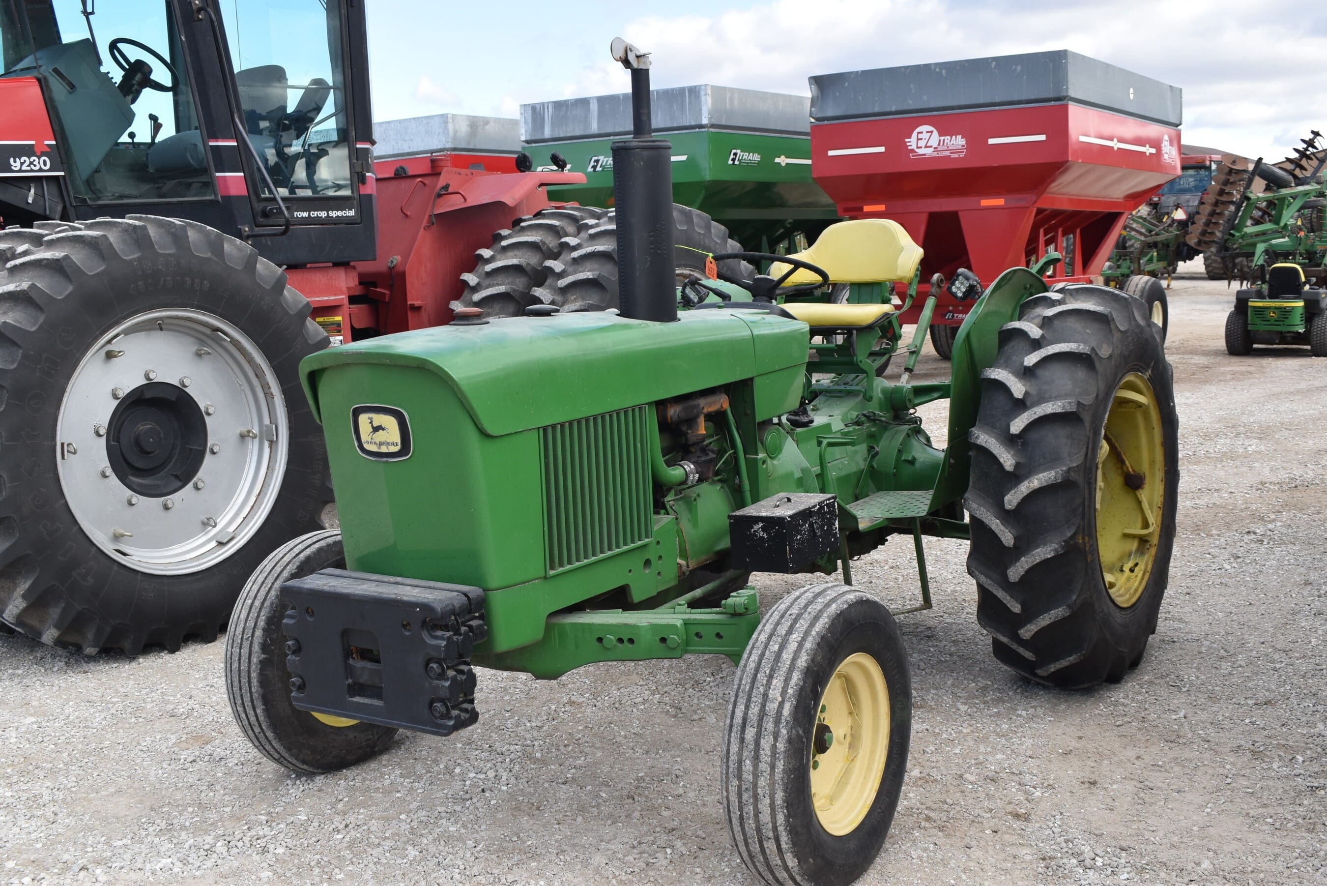 John Deere 1020 Equipment Image0