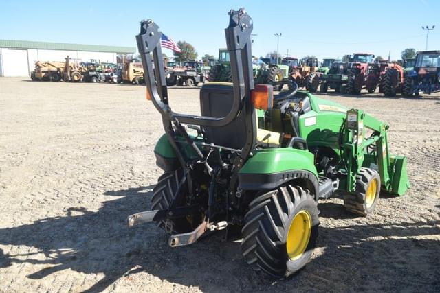 Image of John Deere 1023E equipment image 2