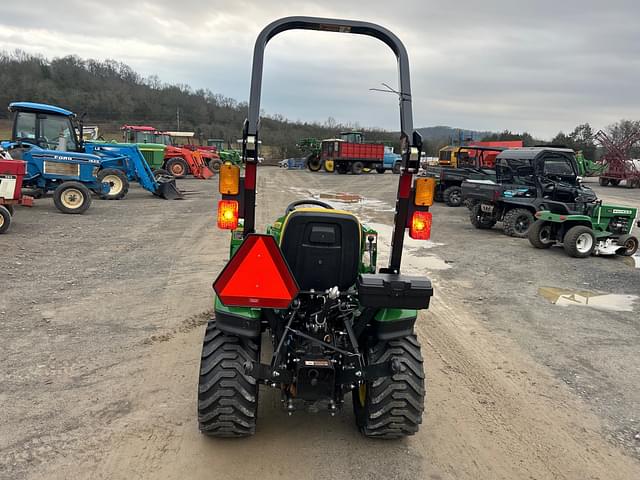 Image of John Deere 1023E equipment image 2