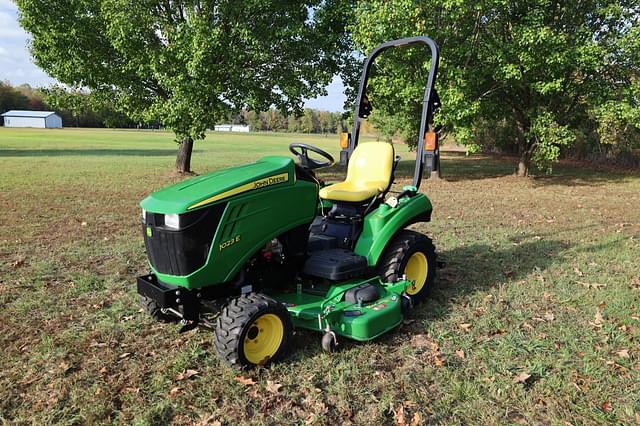 Image of John Deere 1023E equipment image 1