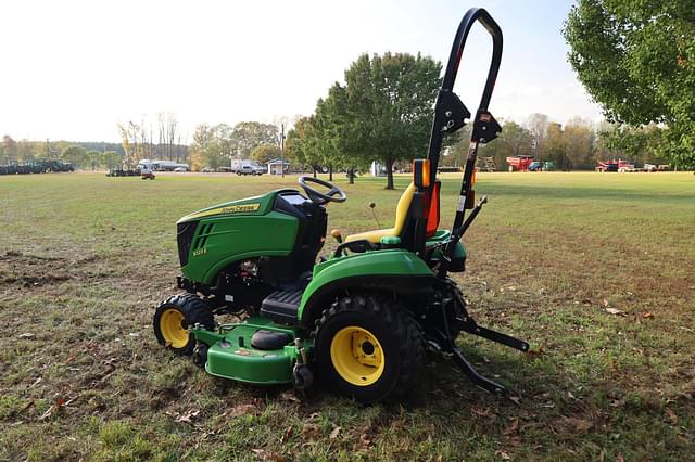 Image of John Deere 1023E equipment image 4