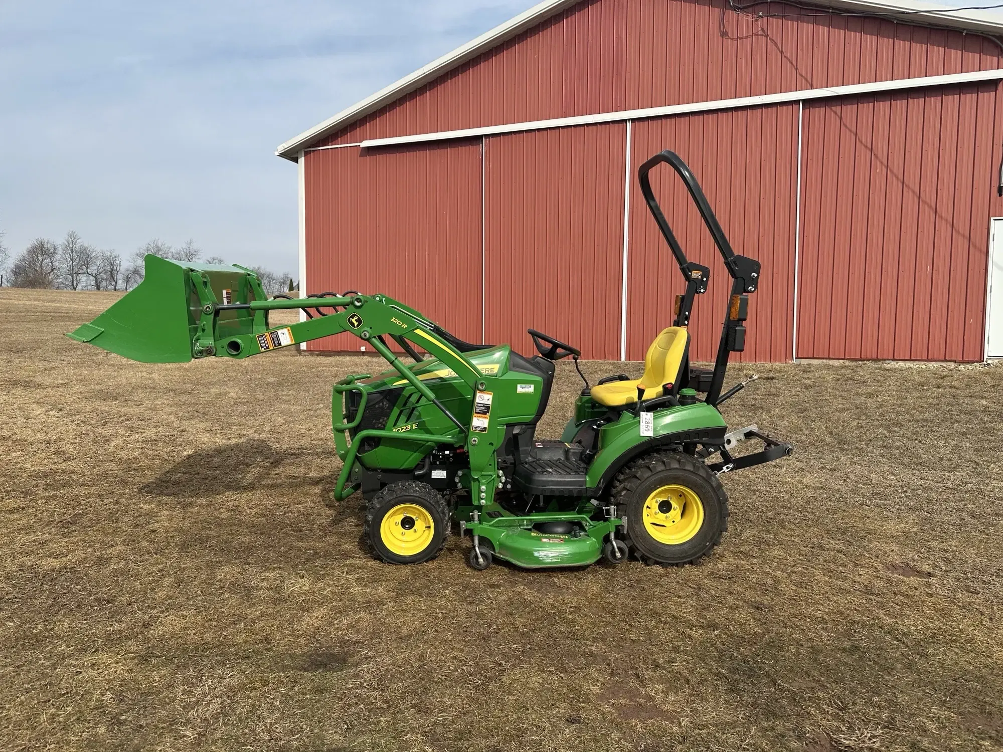 2020 John Deere 1023E Equipment Image0