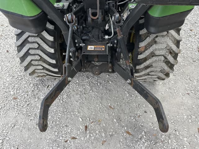 Image of John Deere 1023E equipment image 2