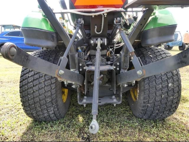Image of John Deere 1023E equipment image 4