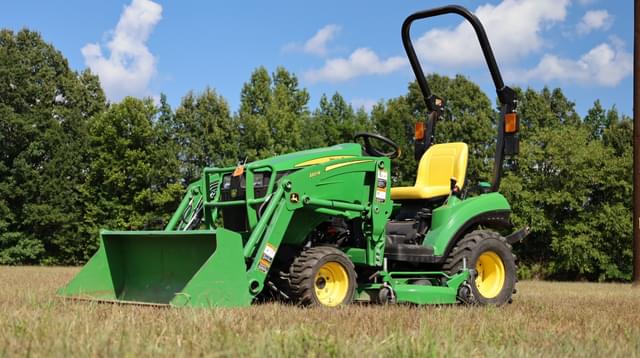 Image of John Deere 1023E equipment image 2