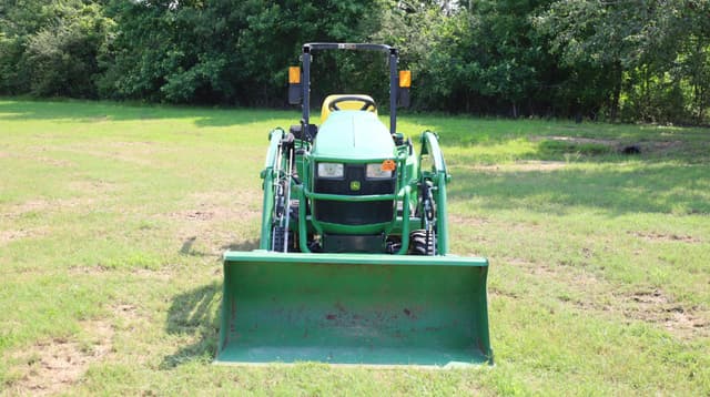 Image of John Deere 1023E equipment image 1