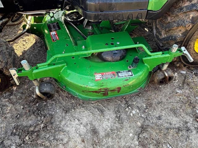 Image of John Deere 1023E equipment image 3