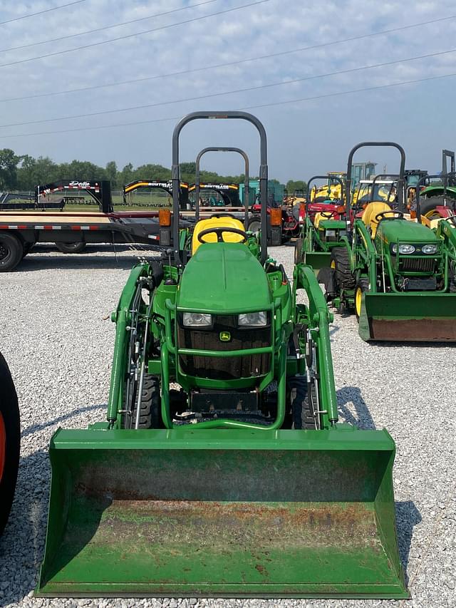 Image of John Deere 1023E equipment image 2