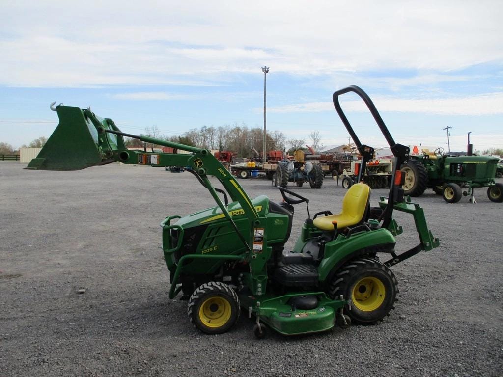 Main image John Deere 1023E