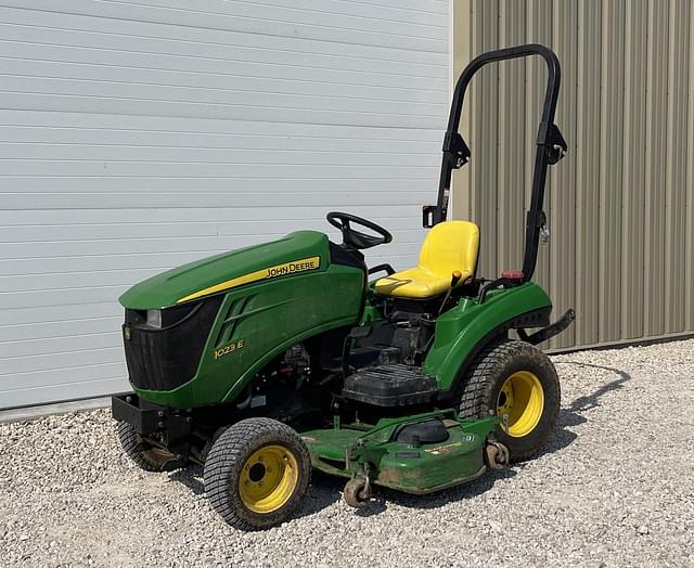 Image of John Deere 1023E equipment image 1