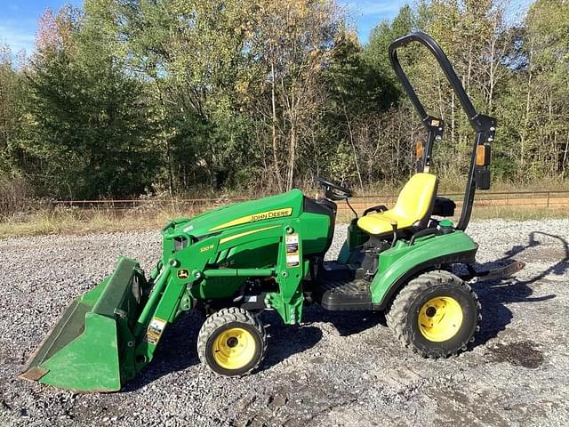 Image of John Deere 1023E equipment image 1