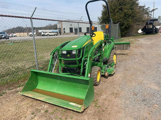 Image of John Deere 1023E equipment image 4