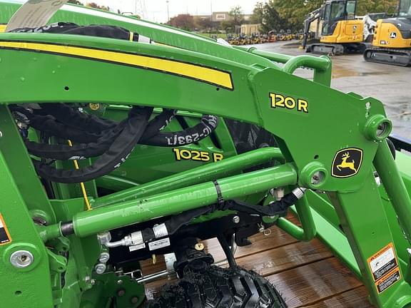 Image of John Deere 1025R equipment image 2