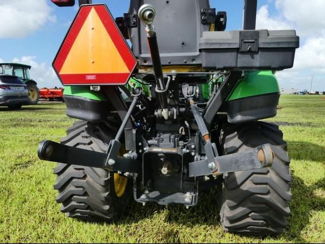 Image of John Deere 1025R equipment image 4