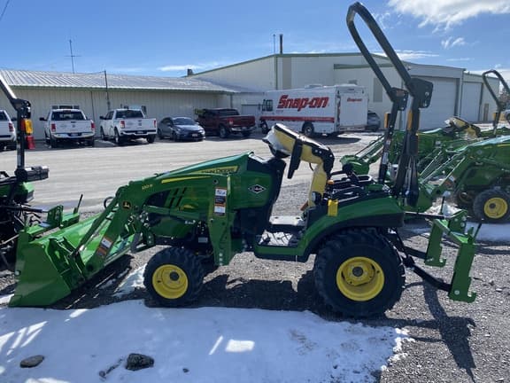 Image of John Deere 1025R equipment image 2