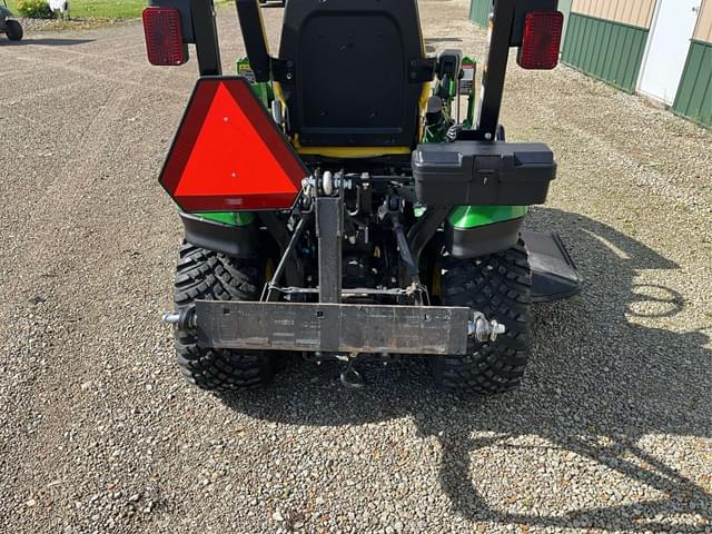 Image of John Deere 1025R equipment image 3